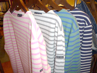 SAINT JAMES
��ԃ{�[�g�l�b�N�V���c