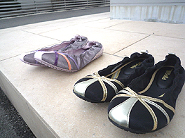 GOLA
�o���[�V���[�Y