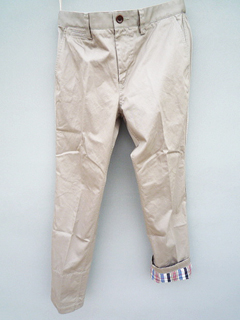 TOMORROWLAND
���[���A�b�v�p���c