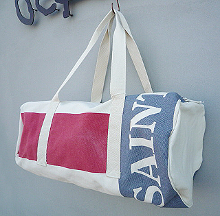 SAINT JAMES
�L�����o�X�{�X�g��