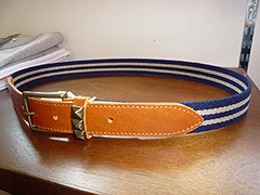 STILL BY HAND
���{���x���g