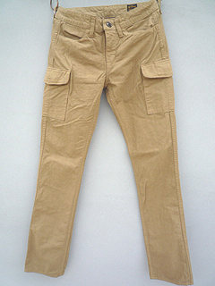 or slow
�^�C�g�X�g���[�g�~���^���[�J�[�S�i�x�[�W���j