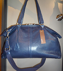 aniary
�\�t�g���U�[�~�j�{�X�g��