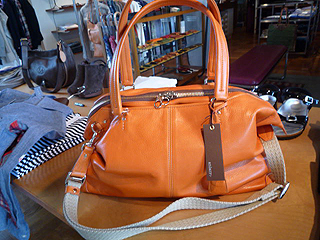 aniary
�~�j�{�X�g��