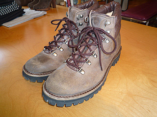 CEBO
�N���C�~���O�u�[�c