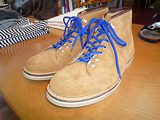 CEBO
�����L�[�u�[�c