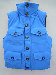 CANADA GOOSE
�����g���I�[�����F�X�g