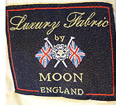 �p���������n�́gMOON�h�̃c�B�[�h���g�p