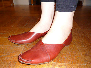 BUTTERO
�t���b�g�V���[�Y