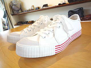 RHYTHM FOOTWEAR
�L�����o�X�X�j�[�J�[