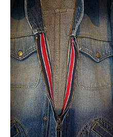 BURNER
�W�b�v�A�b�vG�W�����i�܌��̃f�B�e�B�[���j