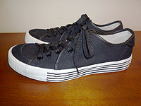 RHYTHM FOOTWEAR
�L�����o�X�X�j�[�J�[�i�T�C�h�j