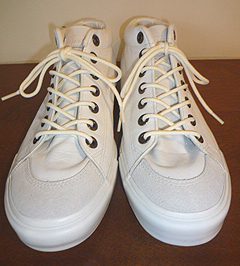 RHYTHM FOOTWEAR
�~�b�h�J�b�g���U�[�X�j�[�J�[�i�z���C�g�F�t�����g�j