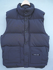 CANADA GOOSE
�_�E�����F�X�g�i�l�C�r�[�j