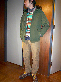 MOUNTAIN PARKA�iSUNNY SPORTS�j
FLEECE VEST�iSUNNY SPORTS�j
SHIRTS�iSUNNY SPORTS�j
PANTS�iSTILL BY HAND�j
SHOSE�iWALK OVER�j