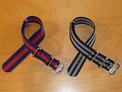 ���{���x���g�E�H�b�`
�ւ��̃��{���x���g�i�l�C�r�[�F�ԃX�g���C�v�^�u���b�N�F�O���[�X�g���C�v�j