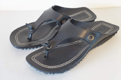 BUTTERO�i���U�[�T���_���j