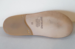 BUTTERO�i�X�G�[�h�T���_���j