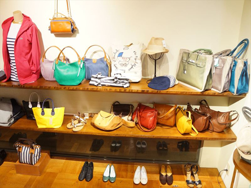 IL BISONTE�i�V�����_�[�o�b�O�j