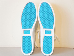 RFW(���Y���t�b�g�E�F�A)�X�j�[�J�[