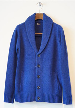 three dots�i�V���[���J���[ �J�[�f�B�K���j