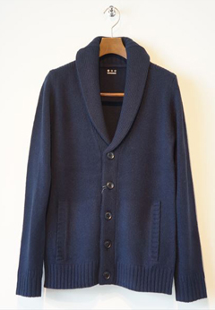 three dots�i�V���[���J���[ �J�[�f�B�K���j