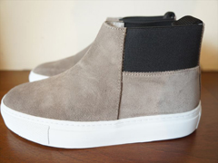 Amb �X�E�F�[�h�T�C�h�S�A�X�j�[�J�[�i�O���[�W���j