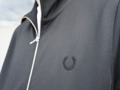 �g���b�N�W���P�b�g FRED PERRY