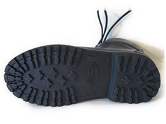 �}�E���e���u�[�c�iBUTTERO�j