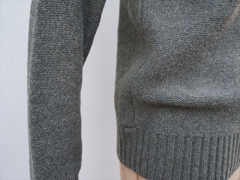 three dots�i�^�[�g���l�b�N�j�b�g�j