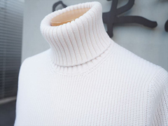 TOMORROWLAND�i�^�[�g���l�b�N�j�b�g�j