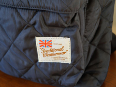 Traditional Weatherwear�F�f�C�p�b�N