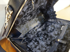 aniary�FWaveLeather�V���[�Y�i�u���[�t�P�[�X�j