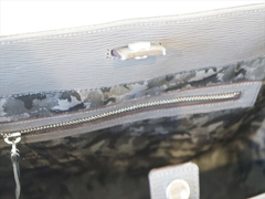 aniary�FWaveLeather�V���[�Y�i�g�[�g�o�b�O�j